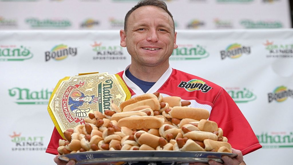 Joey Chestnut sets new record at post-pandemic hot dog race – Daily Trends